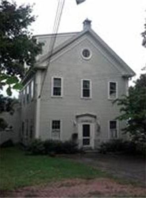 4th image of 107 Granite St #2