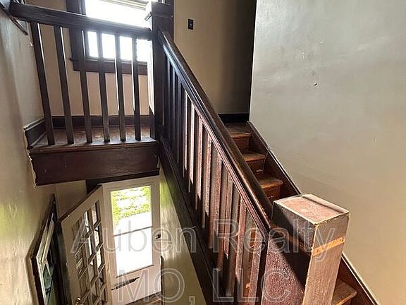 2nd image of 5442 Harrison St #2F