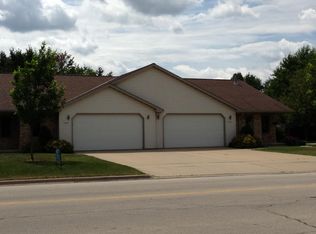 3168 Manitowoc Rd, Green Bay, WI 54311