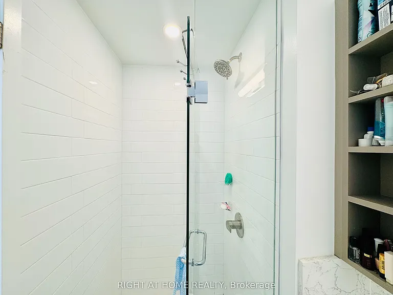 319 Jarvis St #1101 — Photo 9