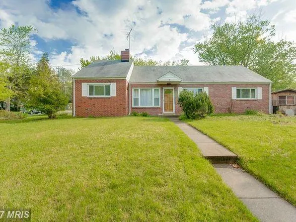 143 N Floyd St, Alexandria, VA 22304