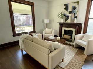 4120 Oak St, Kansas City, MO 64111