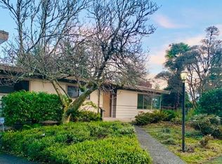 17030 24th Ave SW, Seattle, WA 98166