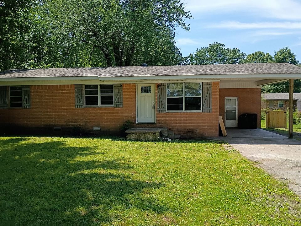 1st image of 205 Trailwood Dr