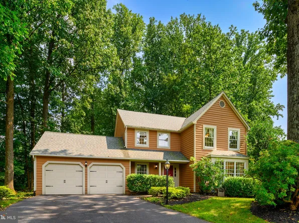 2908 Pine Needle Dr, Ellicott City, MD 21042