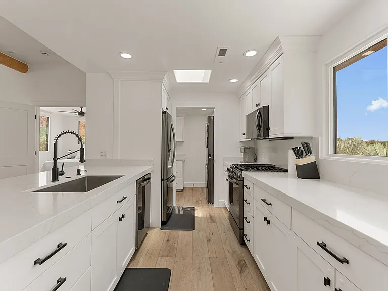 1602 N Sutava Dr — Photo 14
