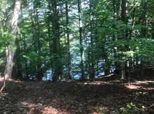 3 Cathedral Oaks Ln, Wirtz, VA 24184