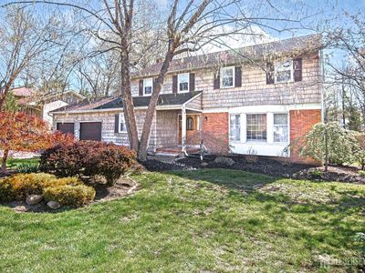 63 Independence Dr, East Brunswick, NJ, 08816