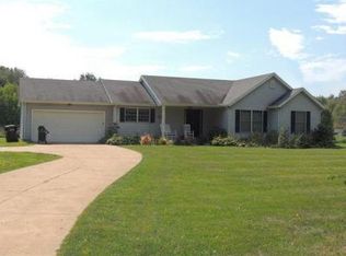 25131 McKenzie St, Dowagiac, MI 49047