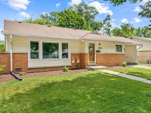 817 N Gibbons Ave, Arlington Heights, IL 60004