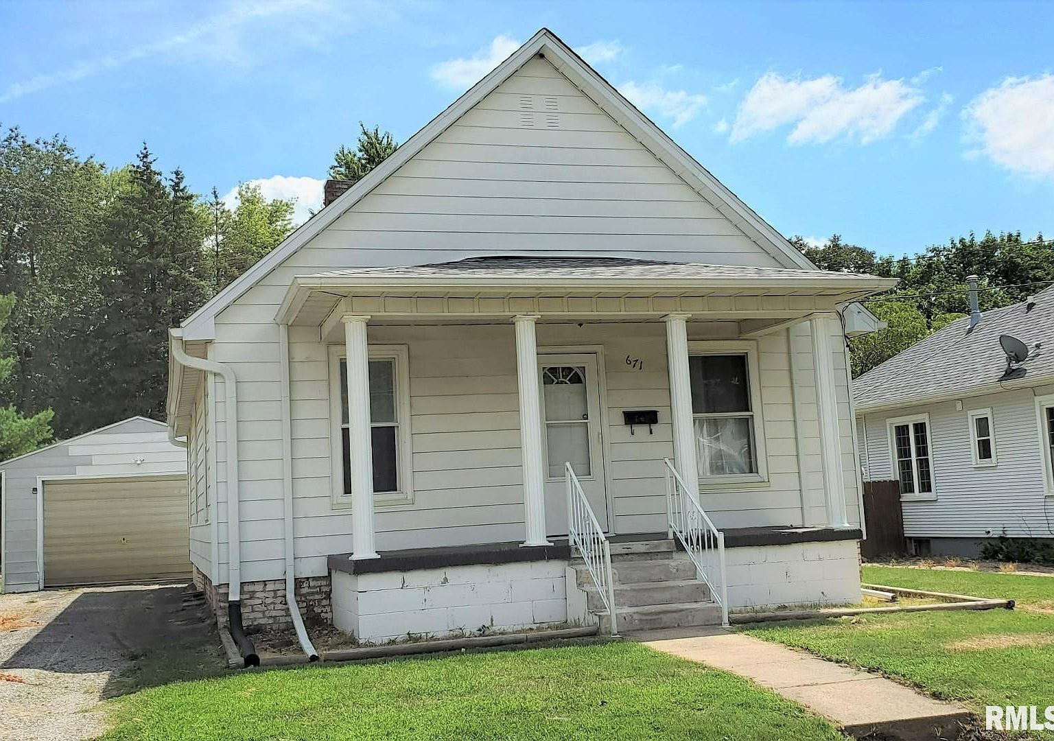 671 Baxter Ct, Canton, IL 61520 Zillow