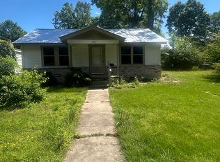 1427 Garvin St, Conway, AR 72034
