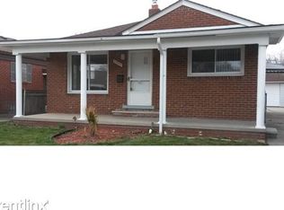 23353 Lexington Ave, Eastpointe, MI 48021