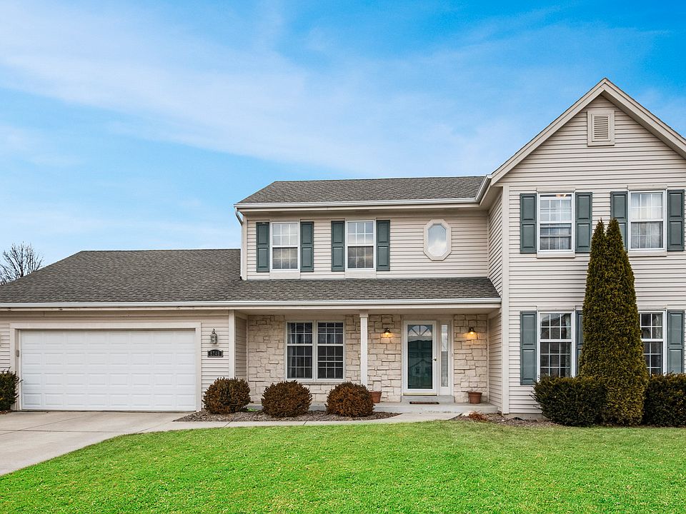 1st image of 8746 W Mallard Ct