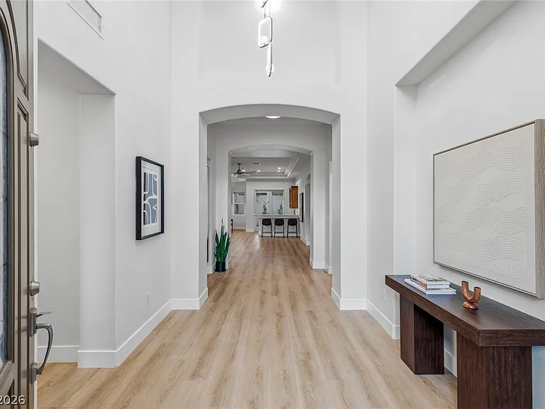 10848 Ickworth Ct — Photo 3