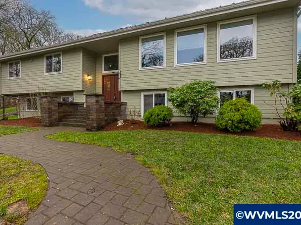 1027 Meadows Ln SE, Jefferson, OR 97352