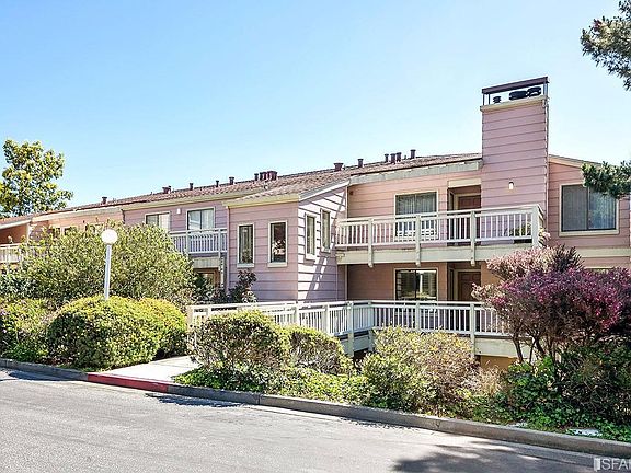 2nd image of 812 Red Leaf Ct