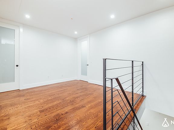 5th image of 681 Franklin Ave #4G