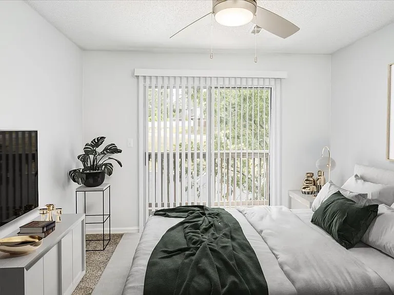 Stoney Ridge Luxury Apartments — Photo 7