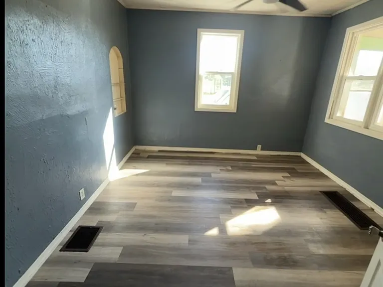 807 S Union St — Photo 10