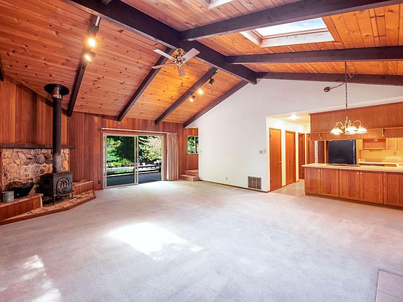 4th image of 17650 Redwood Springs Dr