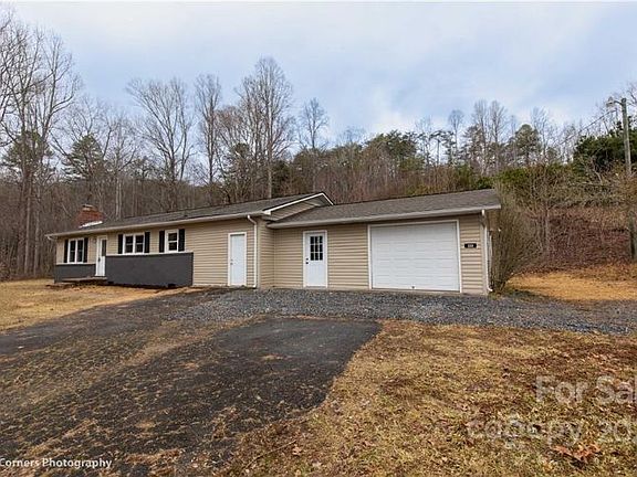 2nd image of 233 Hawkins Dr W