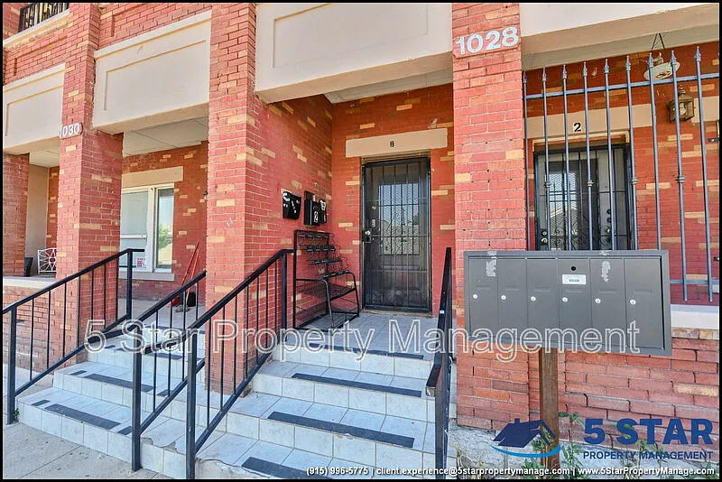 1 bed, 1.0 bath, 310 sqft, $595 — Photo 2
