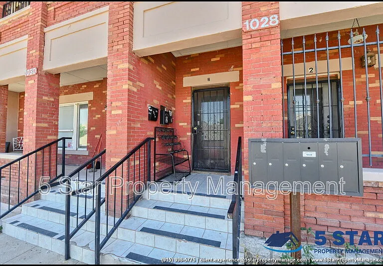 1030 Wyoming Ave #6 — Photo 2