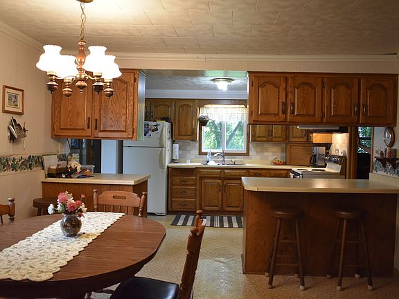 3rd image of 8843 County Road C