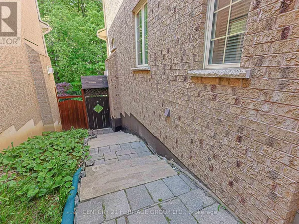 385 Maria Antonia Rd, Vaughan, ON L4H 0X5