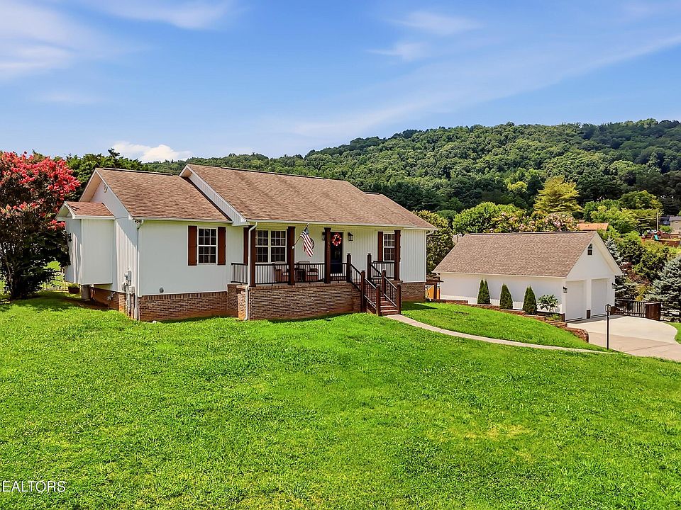 1st image of 1361 Appalachian Trce