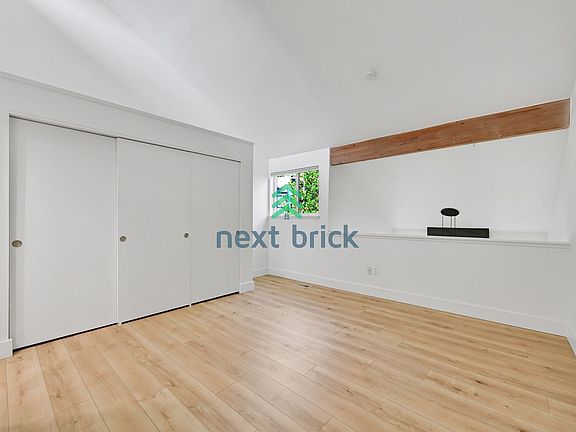 5th image of 3414 108th Pl NE APT 1