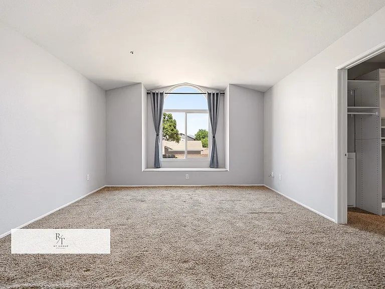16933 Farwell St — Photo 27