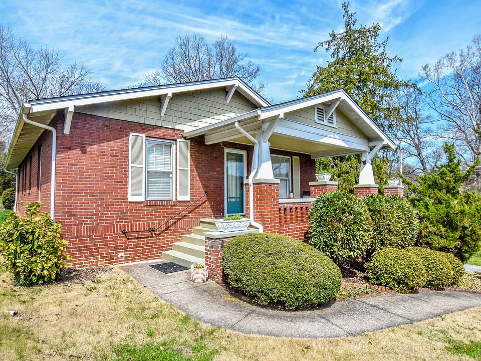 1st image of 229 Lynnview Dr