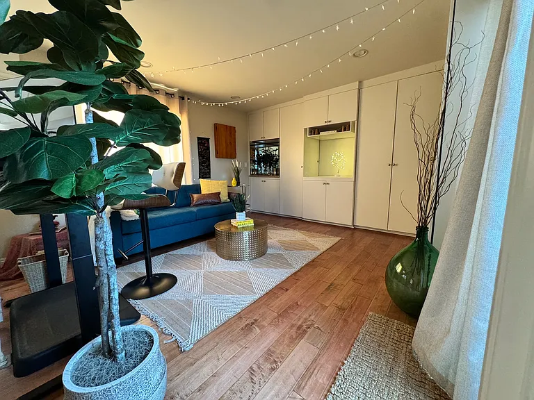 12930 Valleyheart Dr #9 — Photo 19