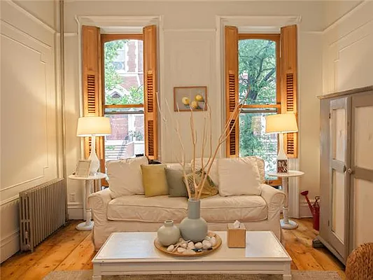 Rented by Avenue Sotheby's International Realty | media 38