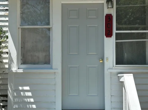 302 S Pine St, Mount Pleasant, MI 48858