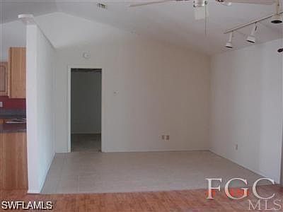 5th image of 2122 NE 4th St