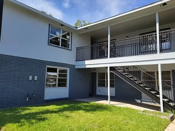 Southmore Place Apartments