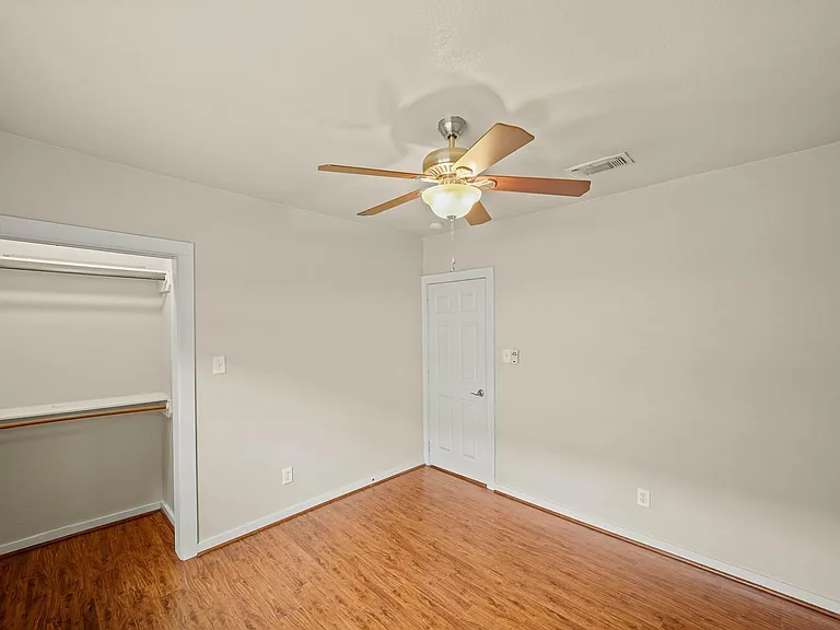 608 Northwood St — Photo 16
