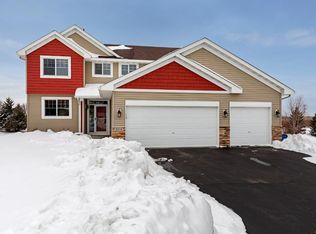 1174 Danube Ave, Shakopee, MN 55379