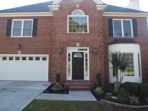 love the curb appeal!