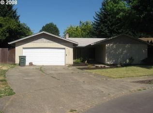 17890 SW Yaquina Ct, Tualatin, OR 97062