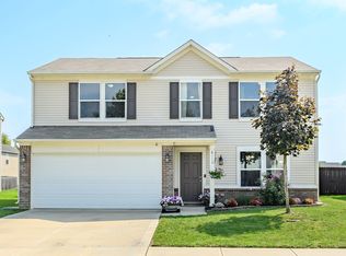 8113 Gathering Ln, Indianapolis, IN 46259