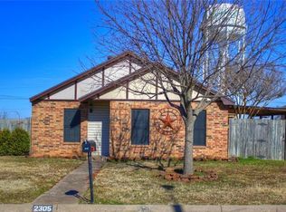 2305 Jodi Ln, Gainesville, TX 76240
