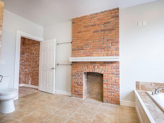 2nd image of 240 S 18th St #242