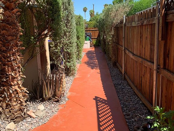 2nd image of 585B S Calle Abronia #B