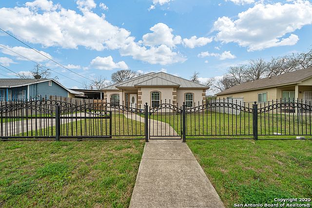 1st image of 2815 Irwin Dr