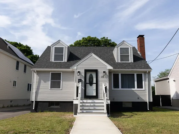 25 W Milton St, Hyde Park, MA 02136
