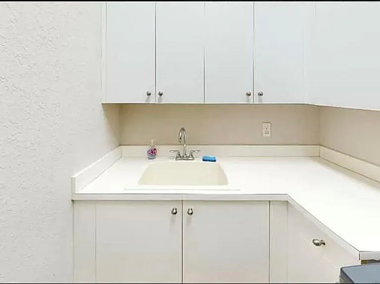 7215 NW 110th Ave — Photo 14